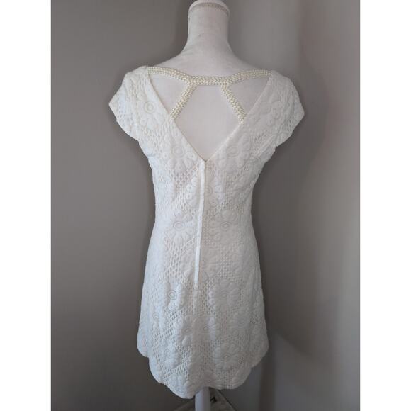 Lilly Pulitzer Mercer daisy romantic lace pearl dress 8 - Picture 3 of 10